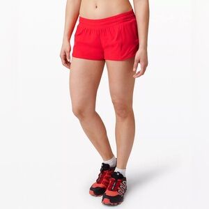 Lululemon Hotty Hot Low-Rise Lined Short 2.5”